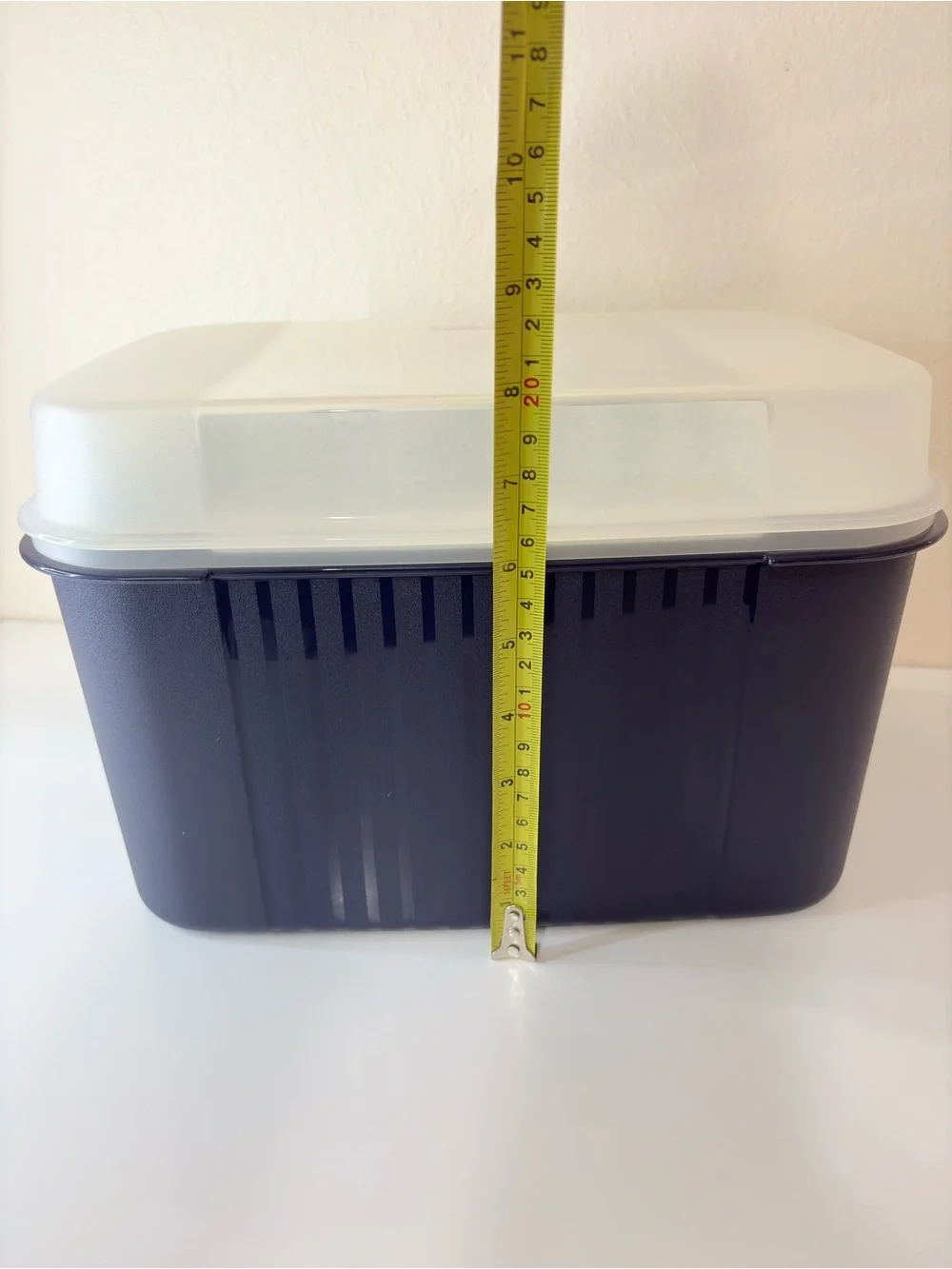 Tupperware Storz-A-Lot / Multi-Keeper Container Dark blue whiteTray & Clear Lid.